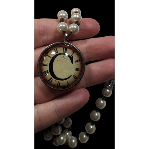 Elegant Steampunk Glass Pearl Beaded Pendant Necklace - Picture 3 of 6